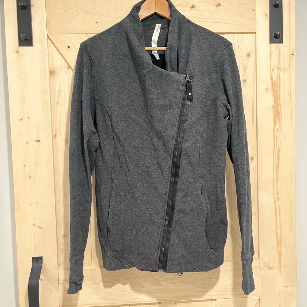 Gently Used Lululemon Grey Pullover, Size 10.